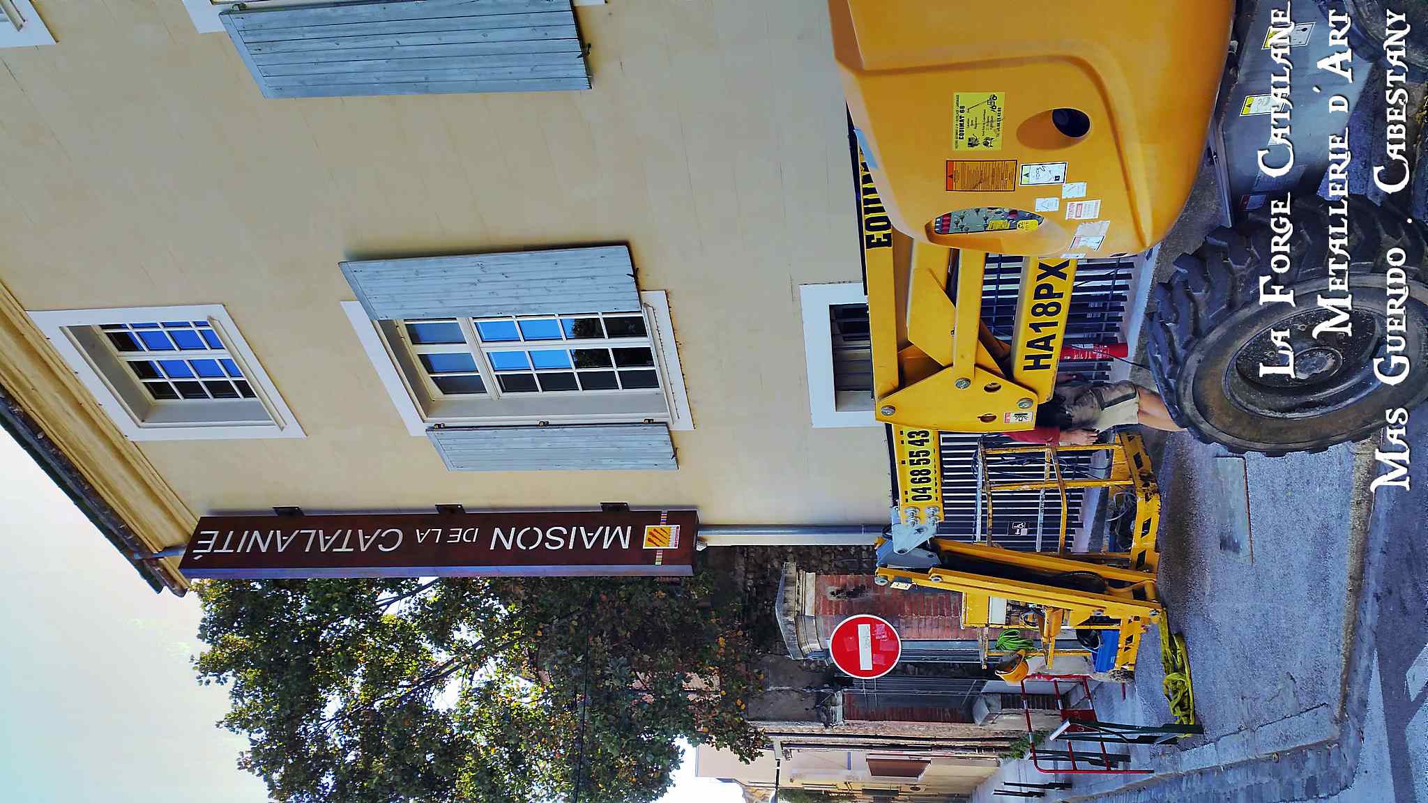 Enseigne decoupe laser maison catalanite conseil general forge catalane.jpg